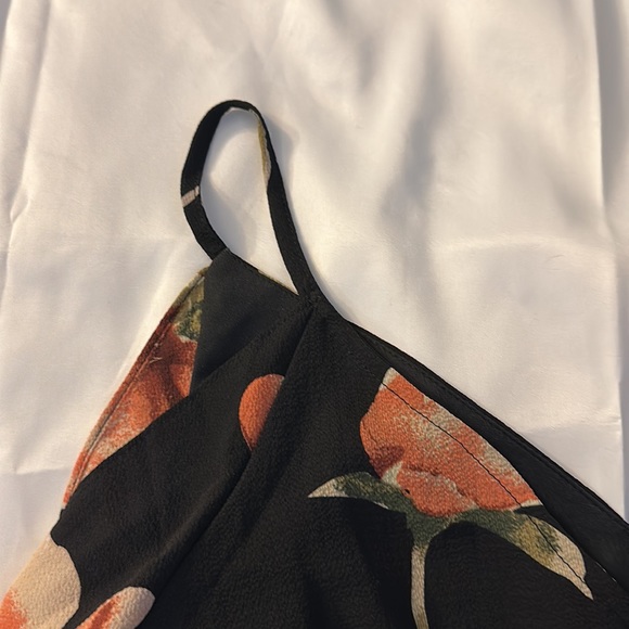 Floral Romper - Picture 5 of 5